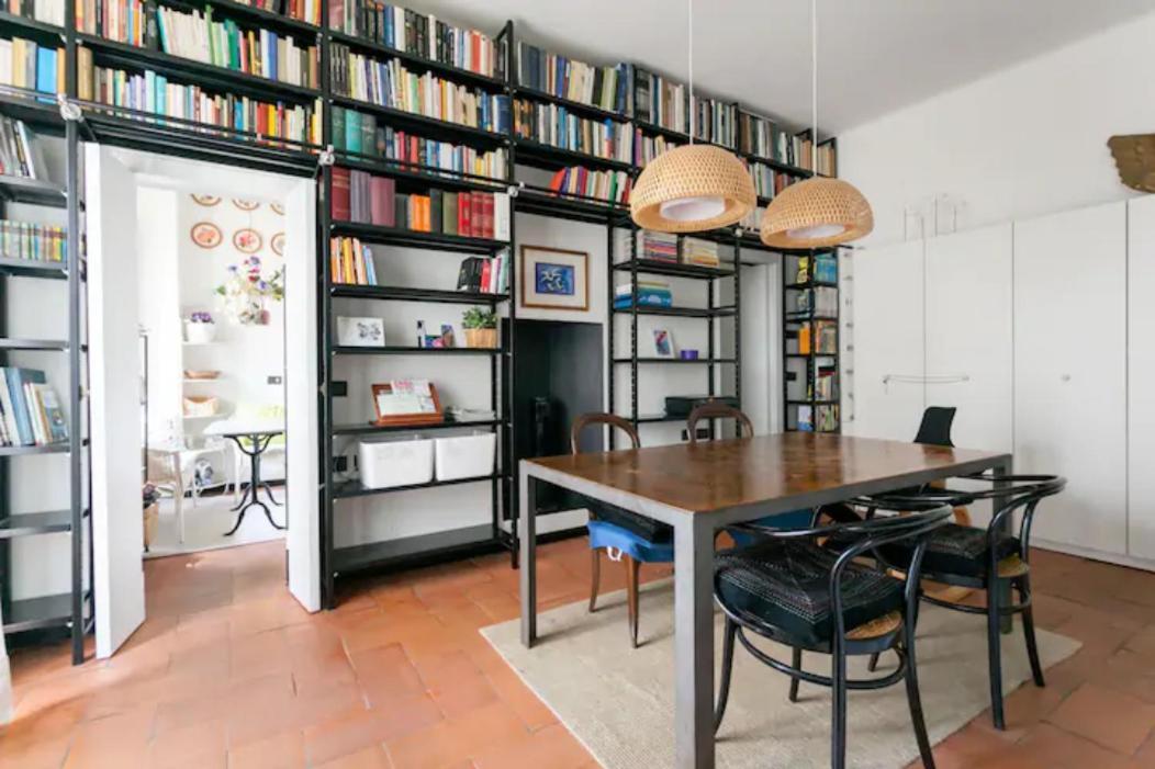 Porta Ticinese Cozy Apartment Con Balcone Milan Luaran gambar