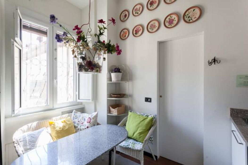 Porta Ticinese Cozy Apartment Con Balcone Milan Luaran gambar